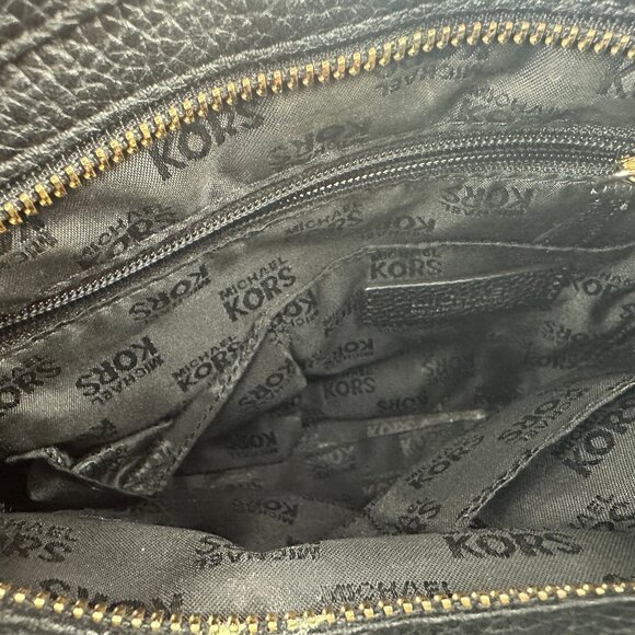 BUNDLE: Michael Kors Black Leather Bedford Tassel Crossbody Purse w/ Wallet - Picture 5 of 14